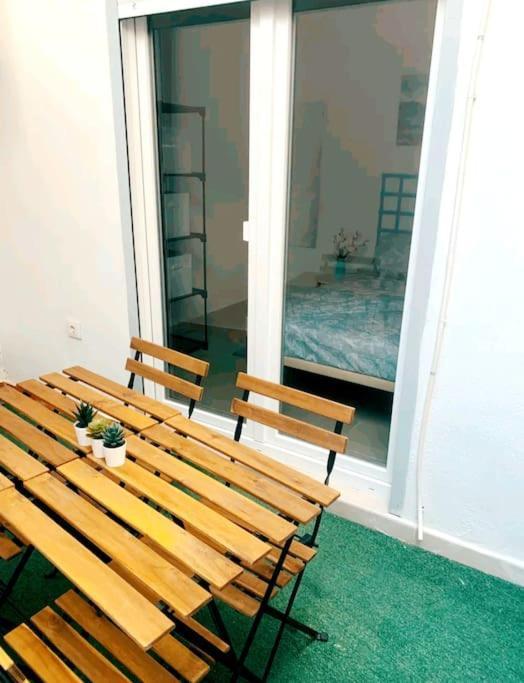Apartamento En La Playa Las Arenas +Wifi+Ac Valencia Exteriör bild