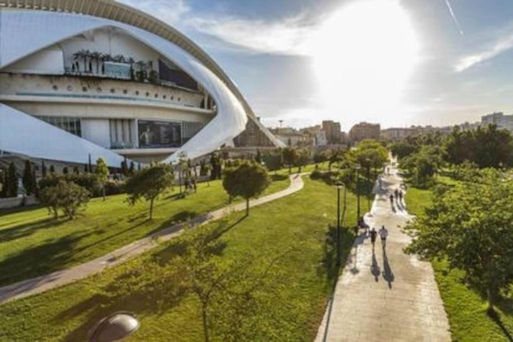 Apartamento En La Playa Las Arenas +Wifi+Ac Valencia Exteriör bild